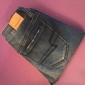 American Eagle High-Rise Jegging